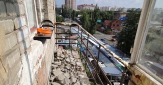 Демонтаж балкона Назарово, цена от 2968 руб.