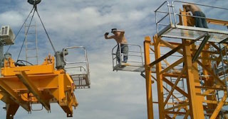 Демонтаж башенного крана в Назарово - услуги по демонтажу от Сварной-Нрв от 1562 руб.