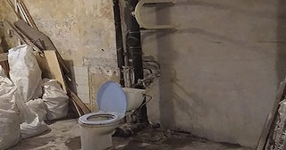 Демонтаж сантехкабины в панельном доме - цена от 1042 рублей | Сварной-Нрв
